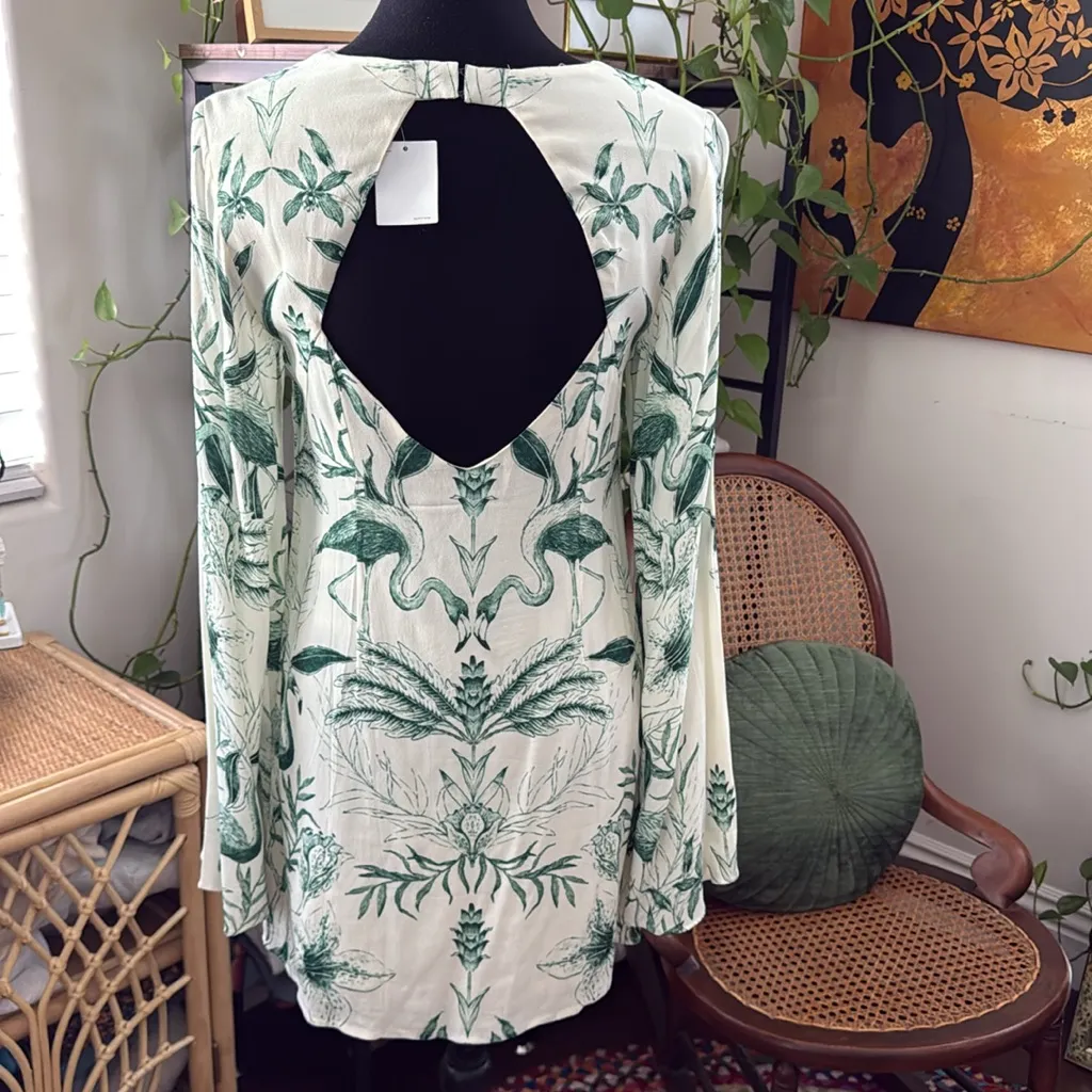 NWT Urban Outfitters Kimchi Blue Off White & Green Birds Of Paradise Mini Dress - Image 2
