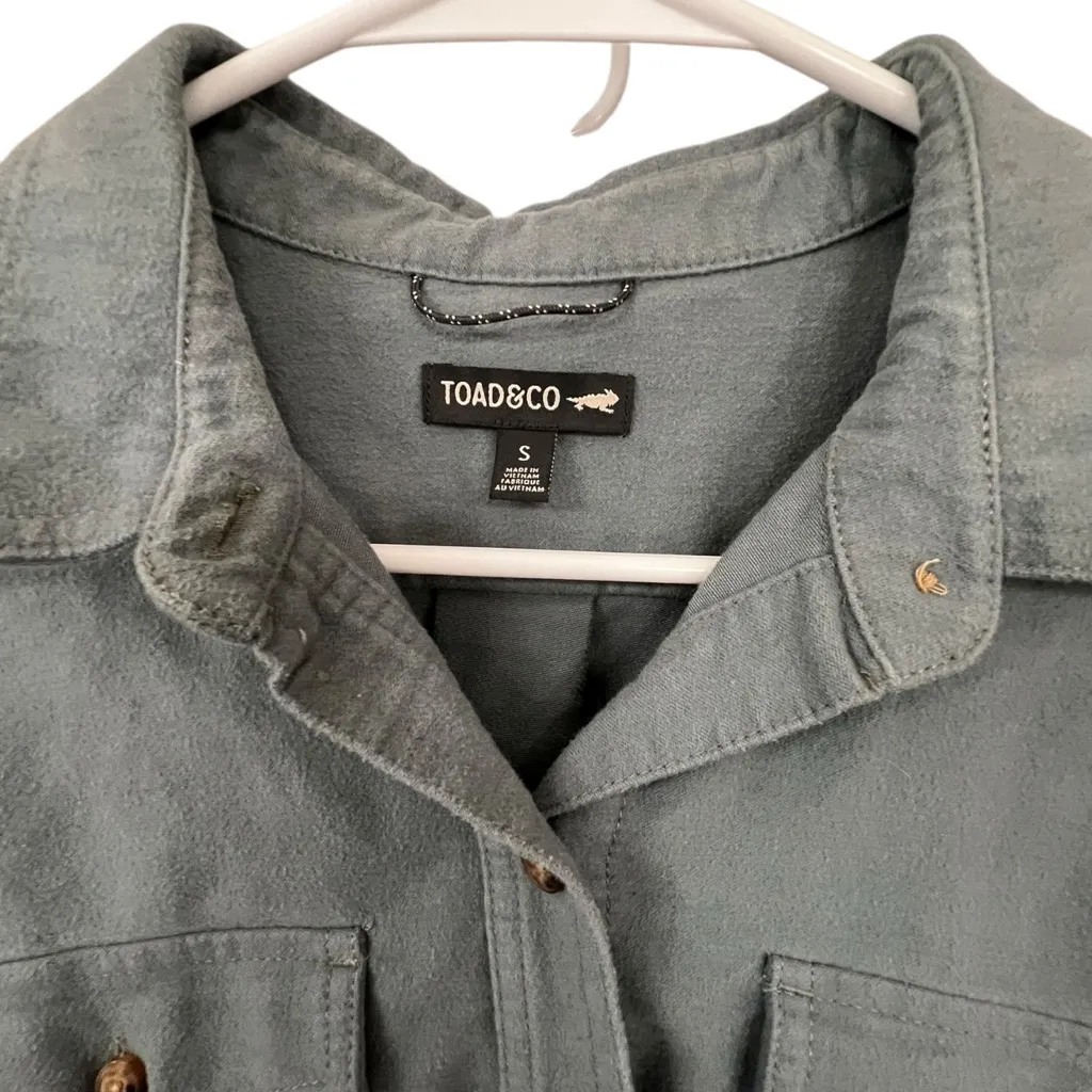 Toad&Co Sage Green Button - Image 2