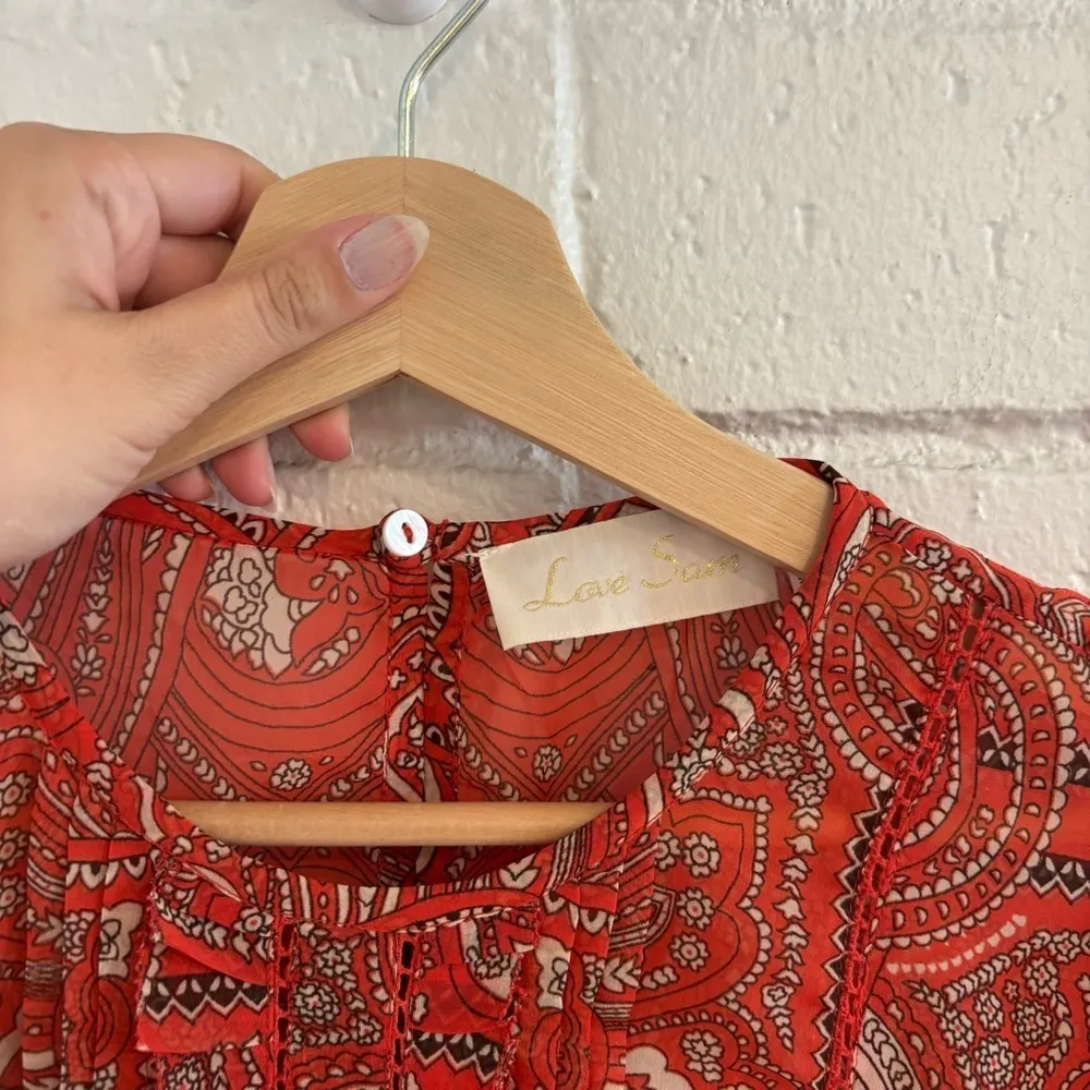 Love Sam Anthropologie kamala paisley top in red - Image 3