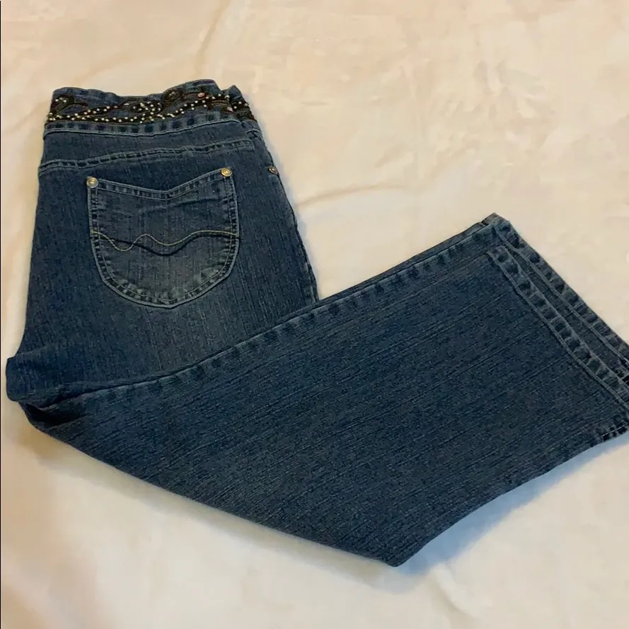 Cosmopolitan Cropped Capris Denim Blue Jeans - Image 5