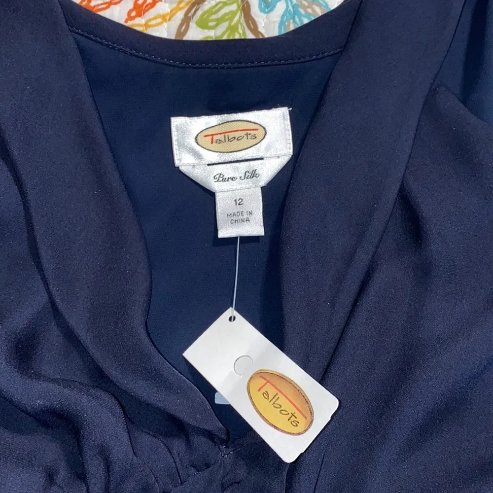 Talbots size 12 pure silk ruched pleated neckline conches waist dark blue v neck - Image 9