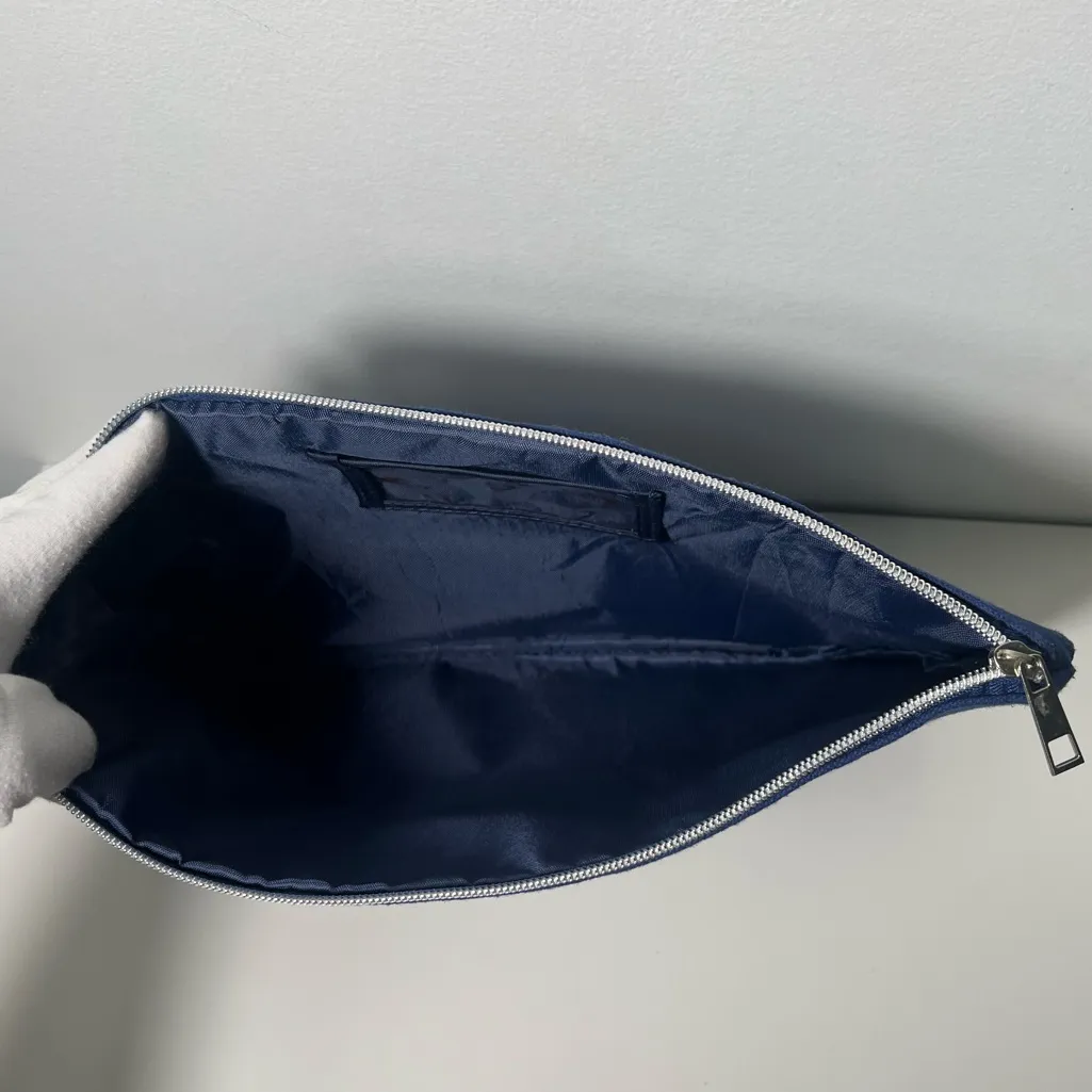 JetBlue Card Barclays Signature Tech & Travel Portfolio Pouch Blue - Image 9