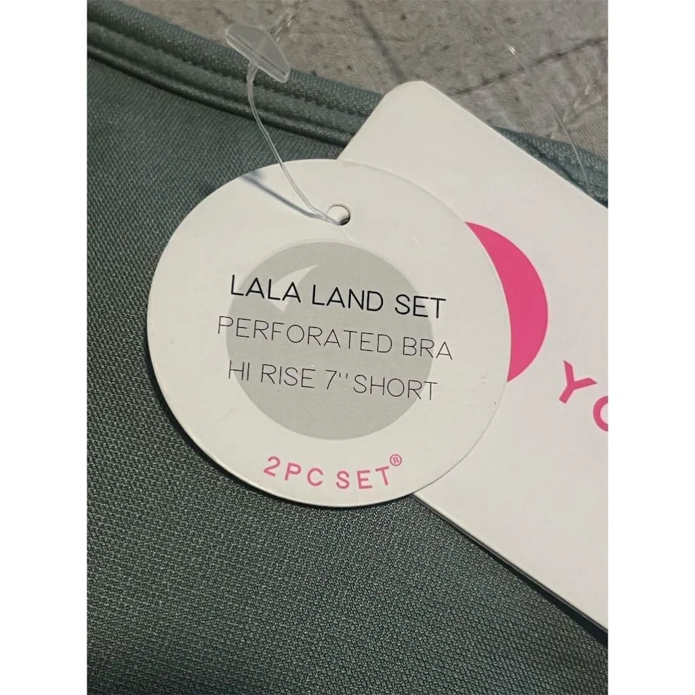 Yogalicious Sports Bra Womens Small Green Activewear Ribbed Perforated Yoga Gym - Image 5