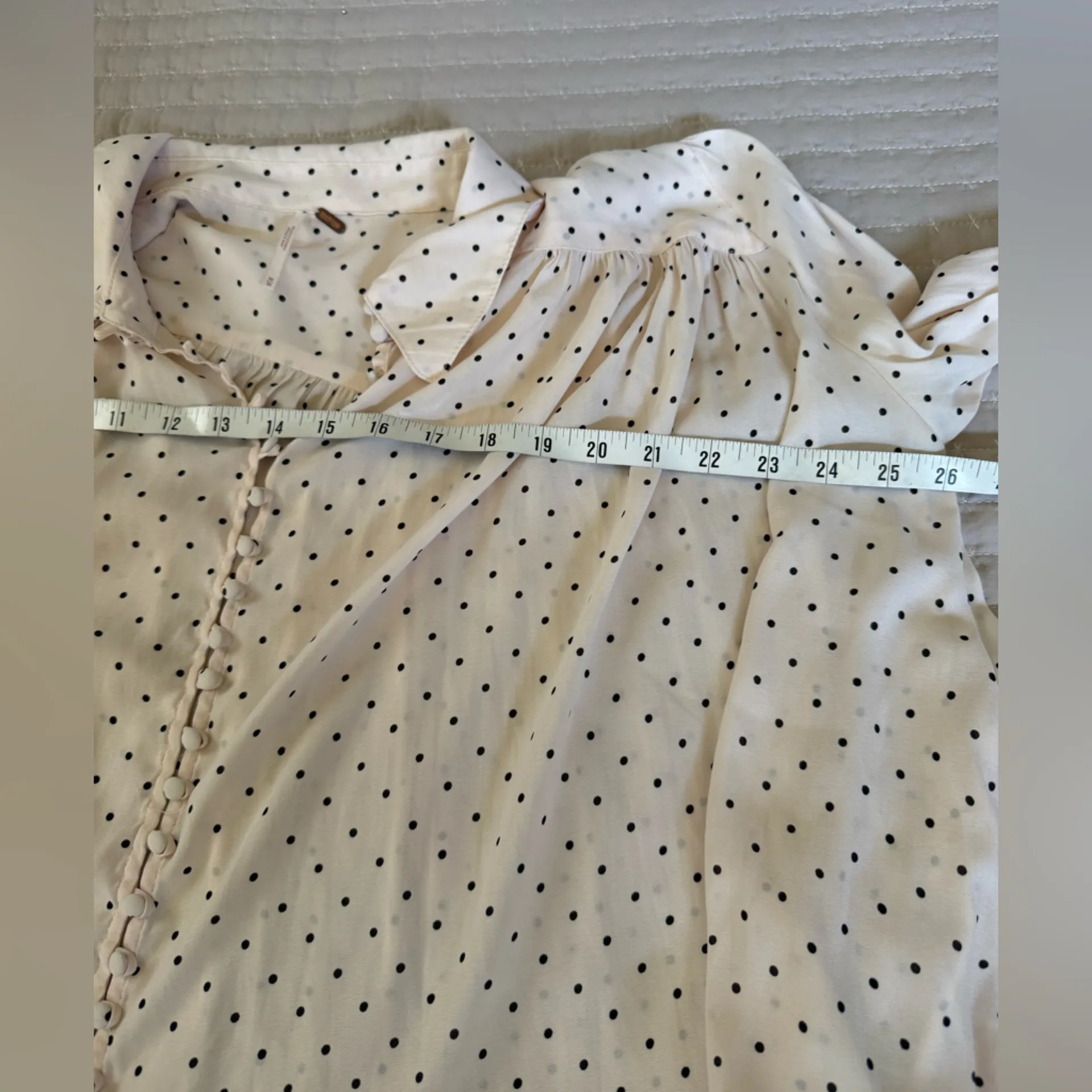 FREE PEOPLE Kennedy Blouse Size‎ Medium Pink Polka Dot Oversized Button Down - Image 8