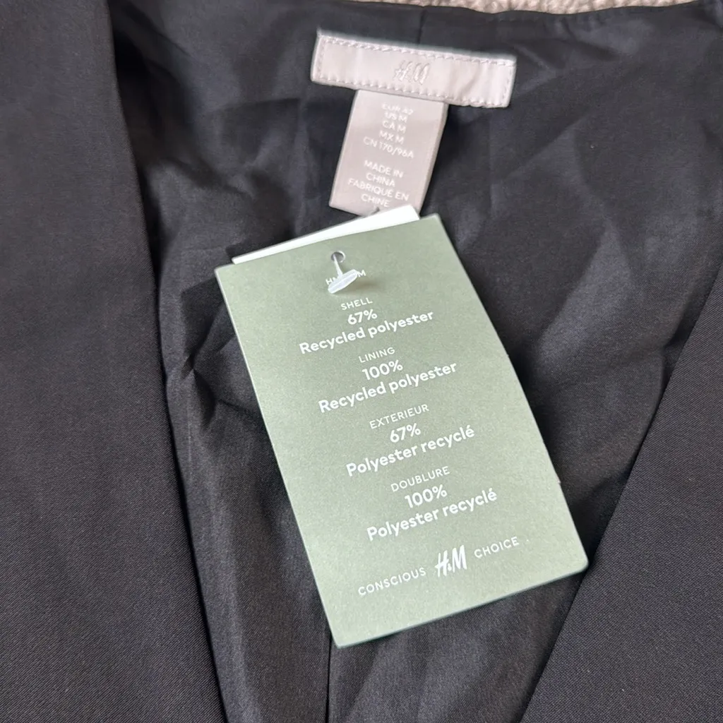 H&M Classic Black Vest SIZE M - Image 3