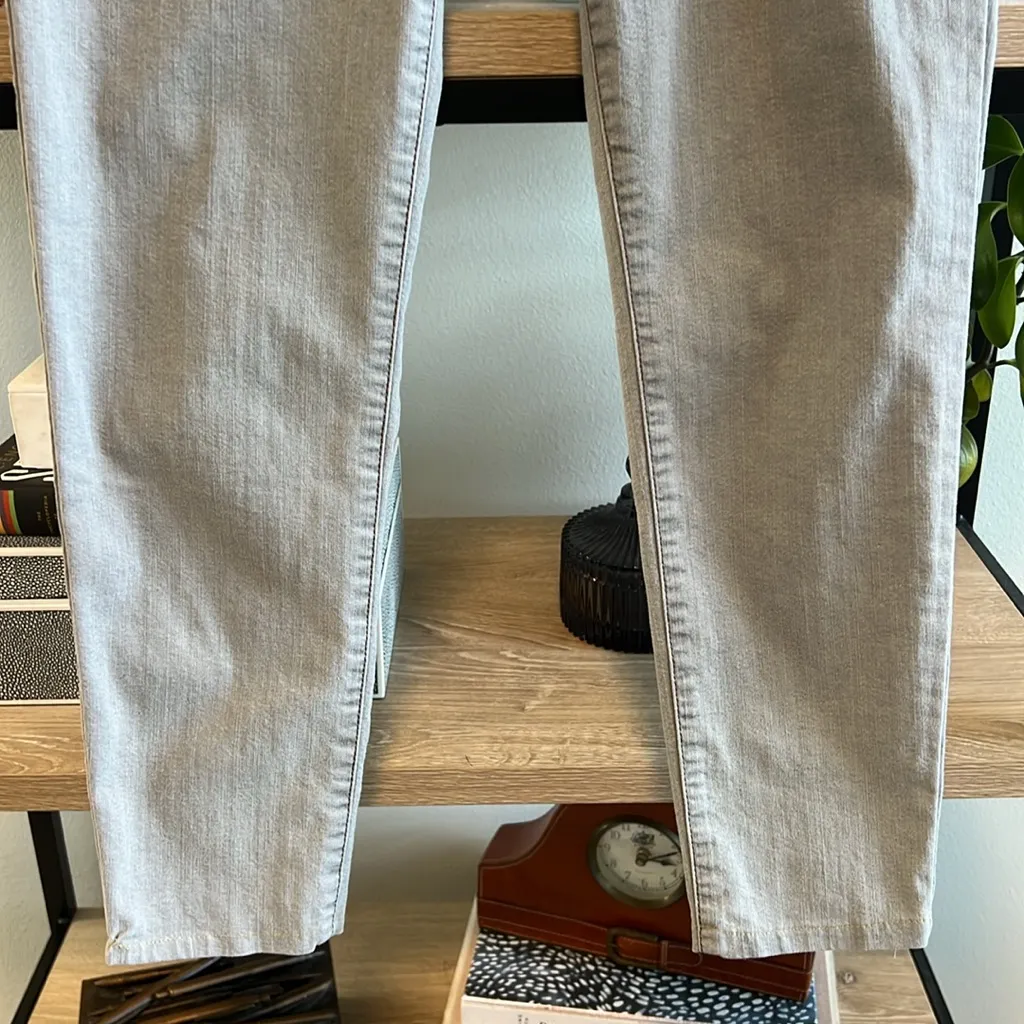 Eileen Fisher Mid-Rise Gray Capri Summer Lightweight Jeans, 4 - Image 3