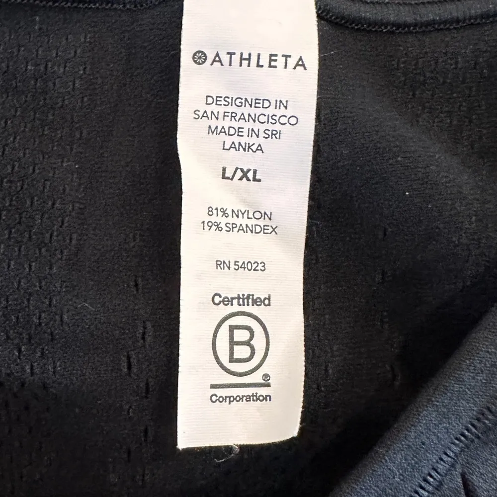 Athleta Mudra crop tank top black size L/XL - Image 4