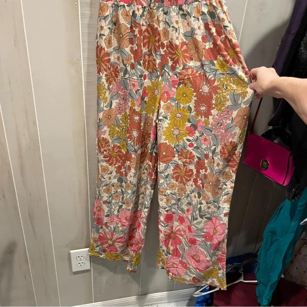 Cute floral flowy boho lightweight pull on pants Petal & Pup pockets beach pool - Image 10