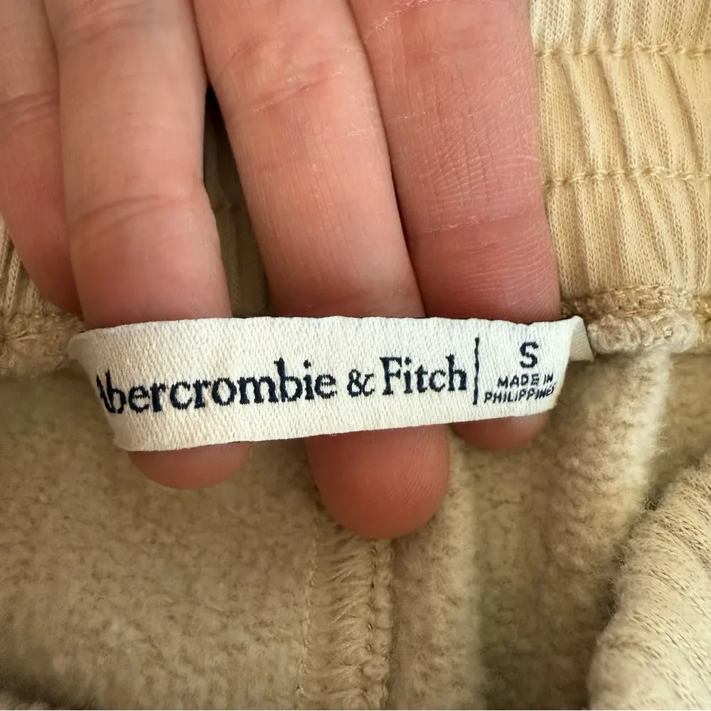 Abercrombie & Fitch Tailored Sweat Shorts S Small Beige Womens S Small Lounge - Image 3