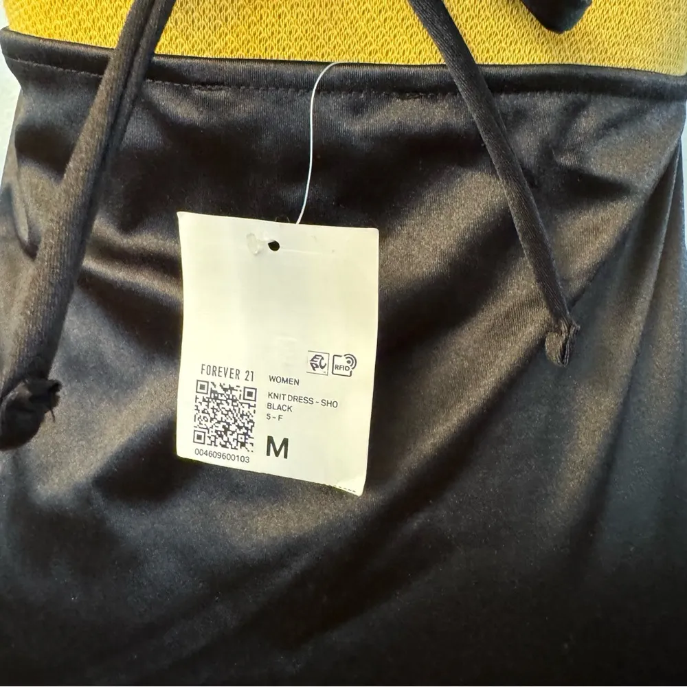 New Elegant V Neck Sleeveles Satin Ruched Side Open Back Bodycon Cami Mini Dress - Image 11