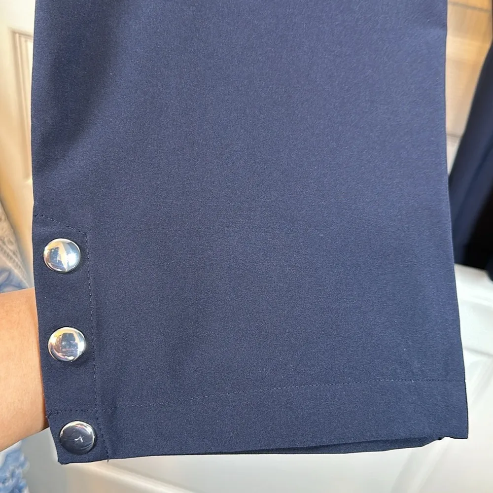 Plus Size Chico's Zenergy Navy Blue Pocket Crop Pant Size 2.5/14 NWT #4041 - Image 2