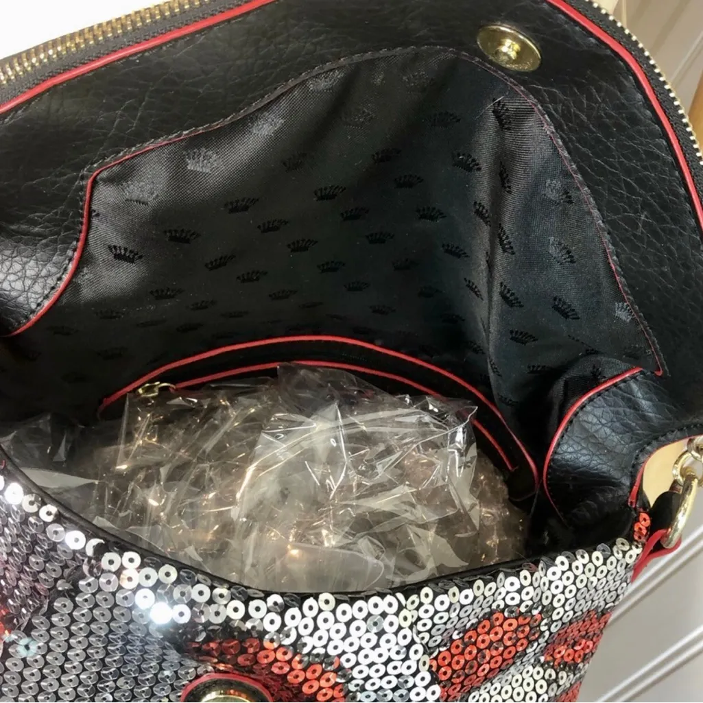 JUICY COUTURE Red Lips Lipstick Kiss Sequin Adjustable Crossbody Shoulder Bag - Image 9