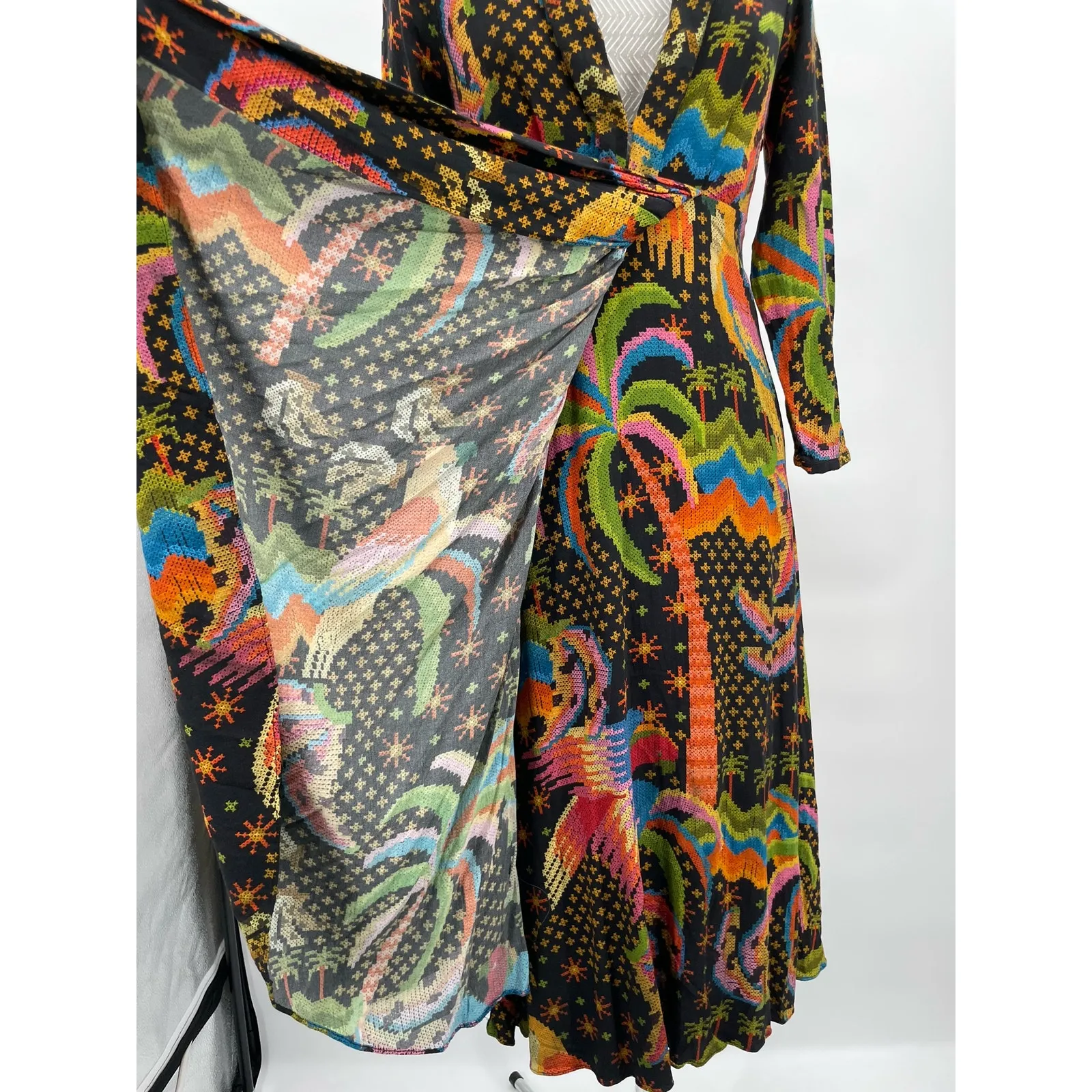 Farm Rio Long Sleeve Flowy Maxi Dress Macaw Island Tropical Cross Stitch Print S - Image 7