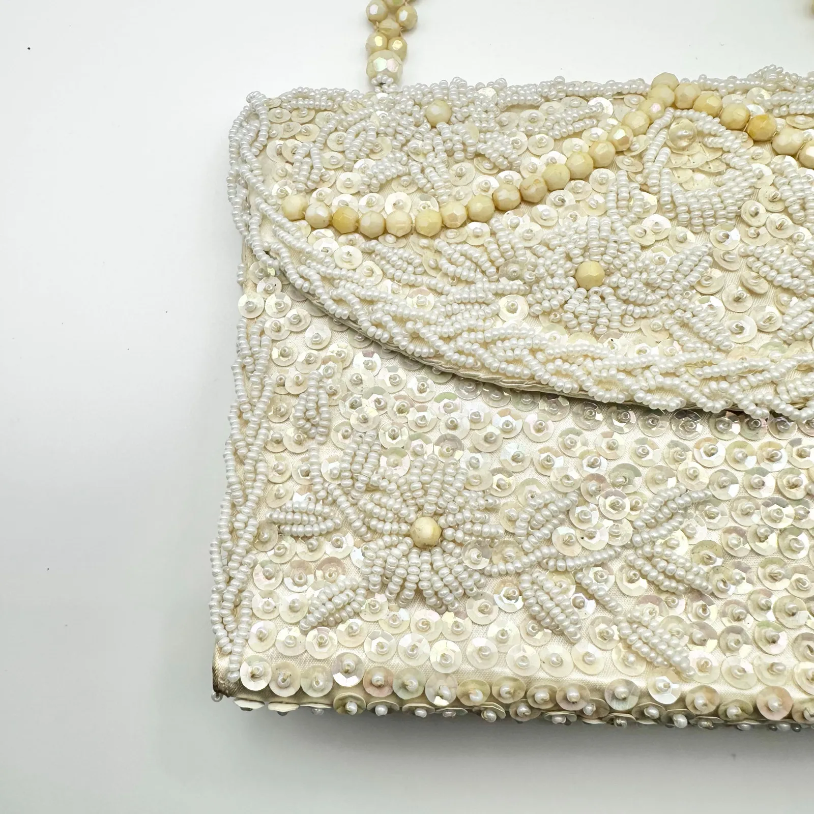 Vintage Ivory Silk Bead Sequin Front Flap Evening Bag Top Handle Strap Hong Kong - Image 3