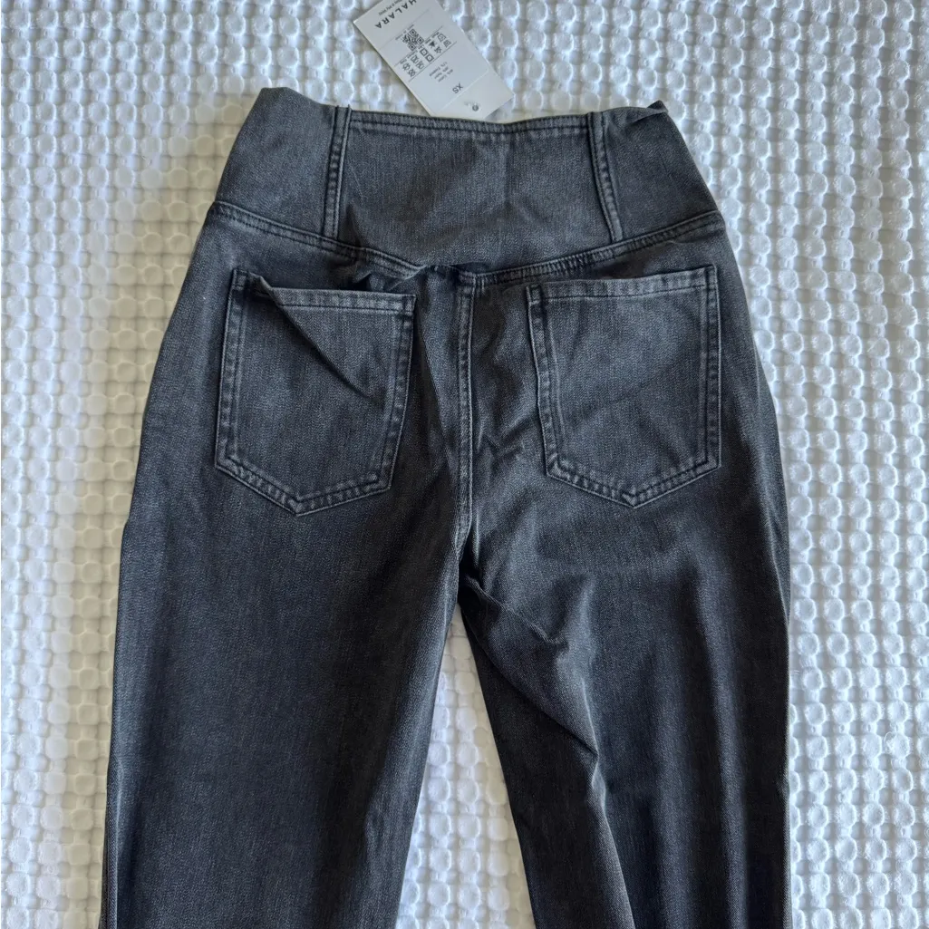 NWT Halara Black Crossover Flared Jeggings - Image 5