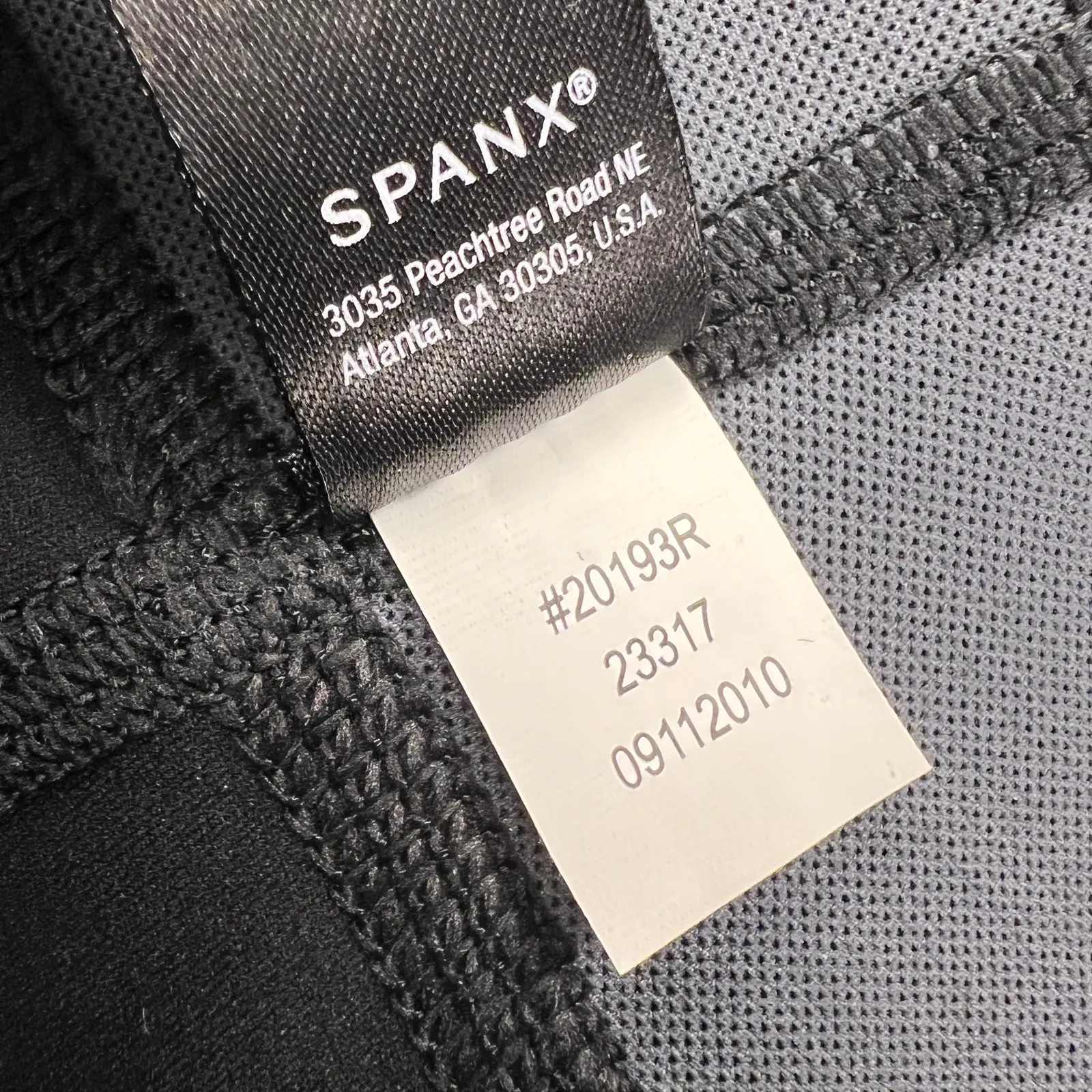 SPANX Every Wear Gloss Pocket Ankle Leggings Black Pull On Compression Size M - Image 11