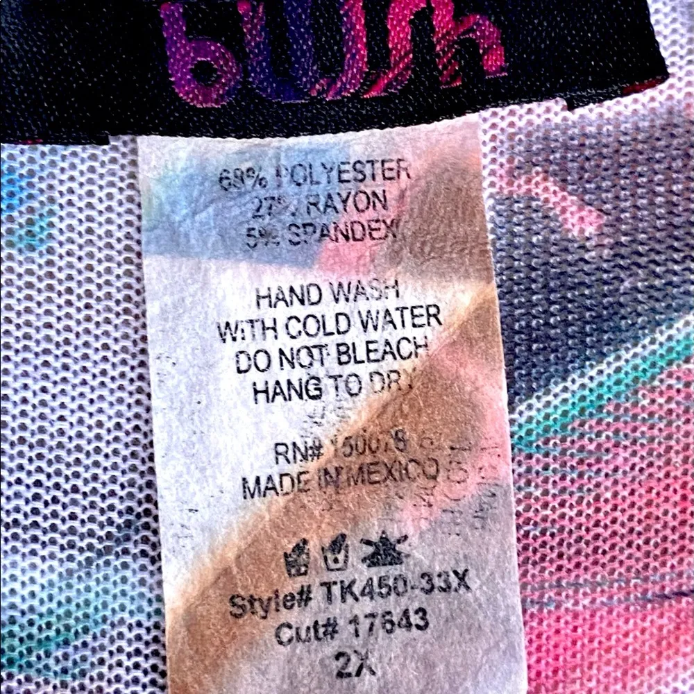 Blush Plus Size Short Sleeve Handkerchief Hem Top - Image 13