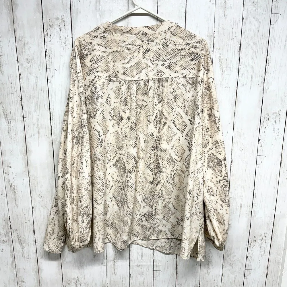 Ava & Viv Blouse Women 4X Marble Flowy Snakeskin Wide Neck Deep V Neck Polyester - Image 5