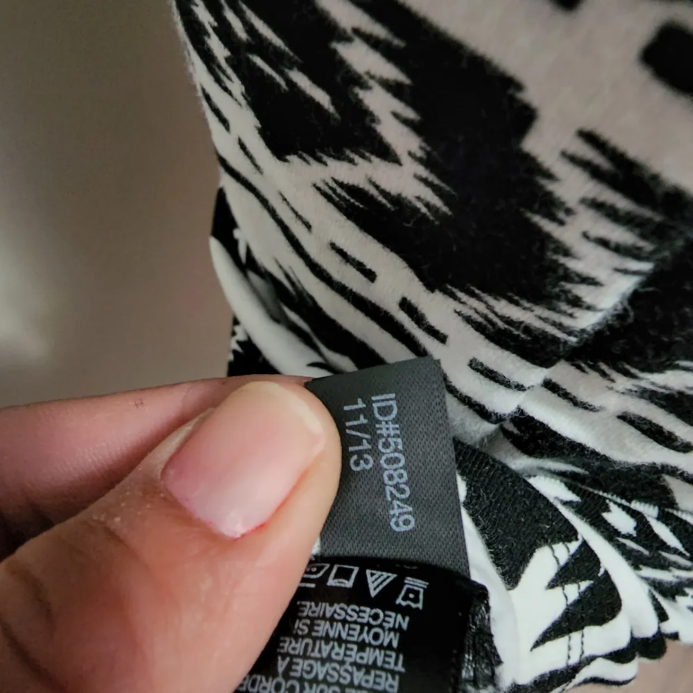 Express aztec bodycon pencil dress size medium - Image 8