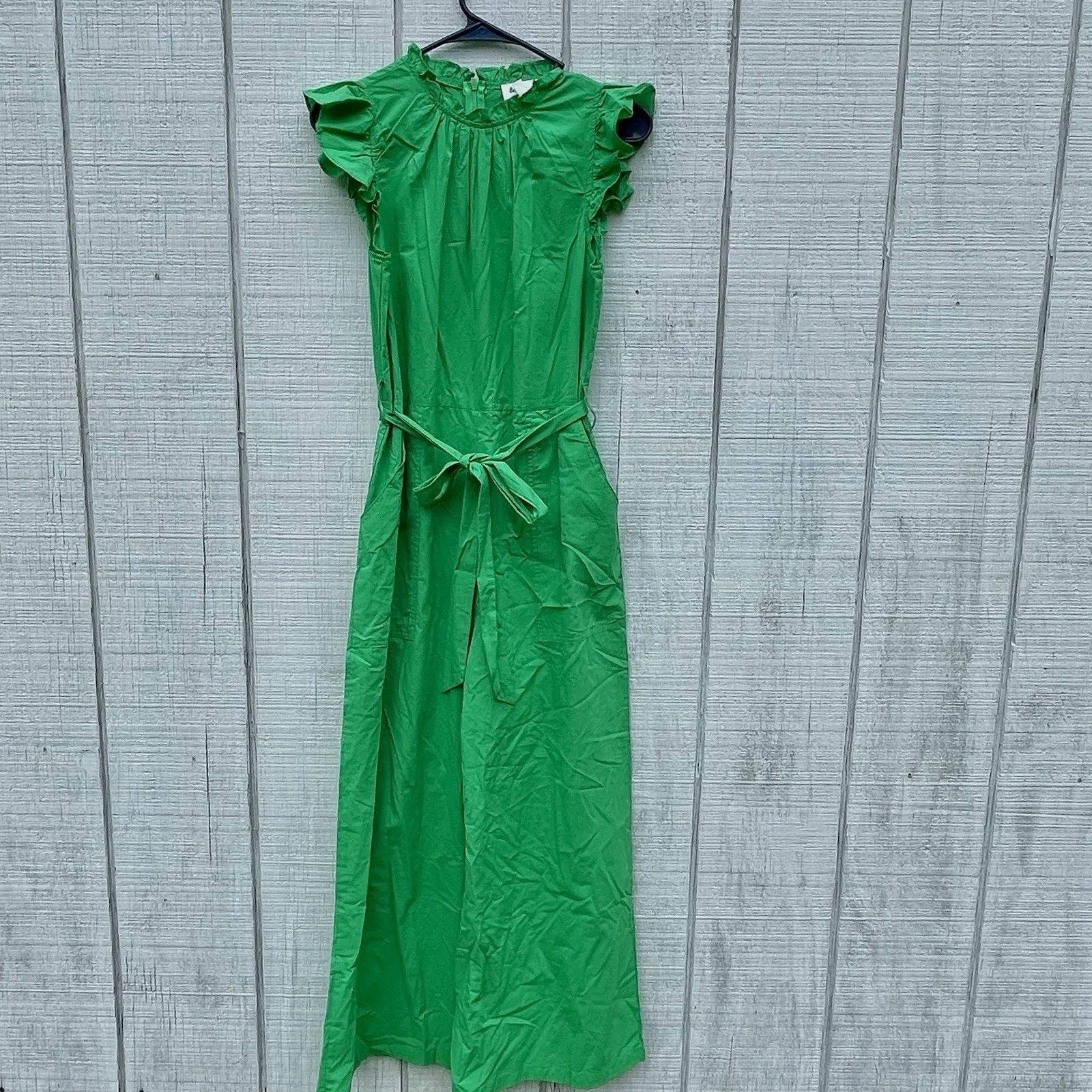 & Merci Solid Green One Piece Romper Size Medium Belted With pockets Cap Sleeved - Image 2