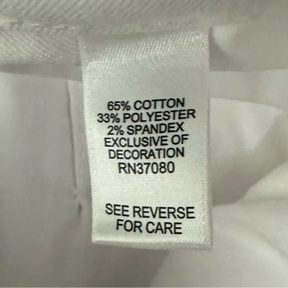 Women’s White Stretch Capris High Rise Sz 6 Eyelet Hem Coastal Vacay Feminine - Image 5