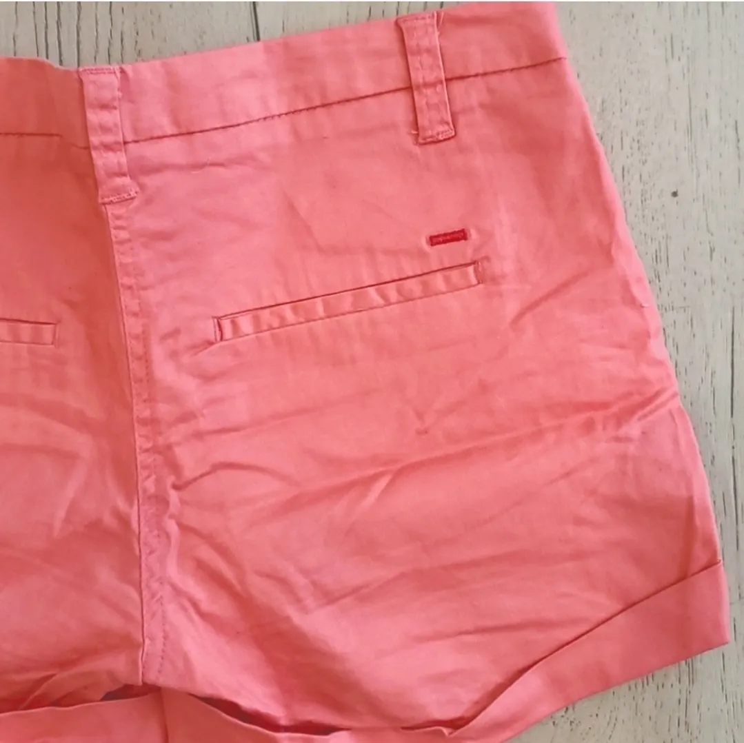 Sale! Woman's Hot Peach High Rise Chino Shorts. Pink Size 4 - Image 3