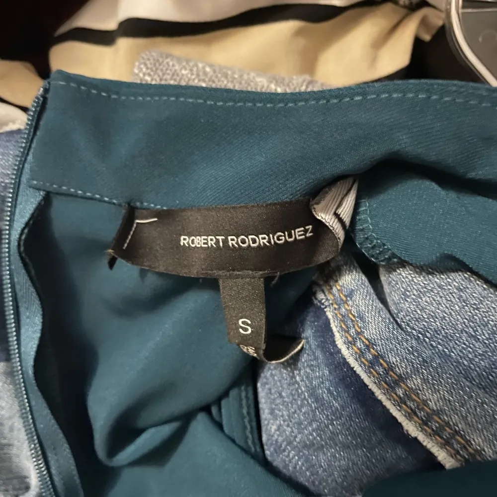 Robert Rodriguez Teal Embellished Collar Blouse - Image 5