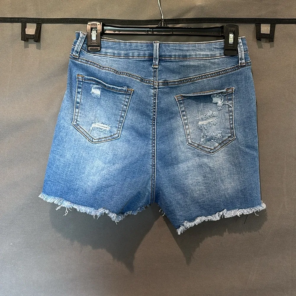 SheIn  Distressed Shorts - Image 3
