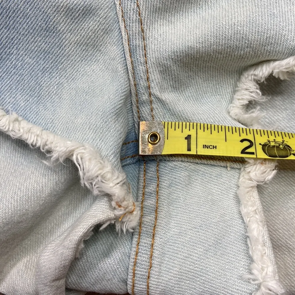 H&M Women’s Light Wash High Waisted Denim Jeans Shorts Size 14 - Image 9