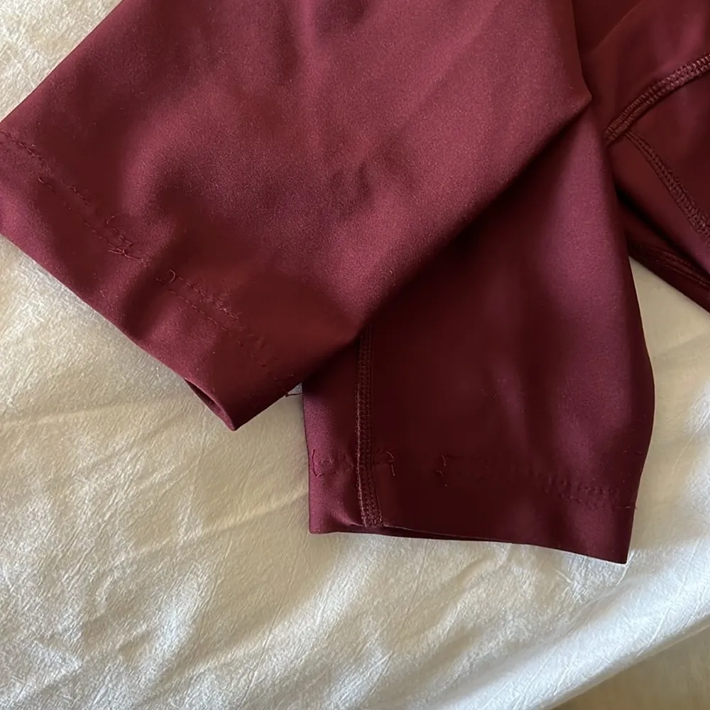 ALO Yoga merlot set 7/8 airlift leggings size L lavish bra size S - Image 6