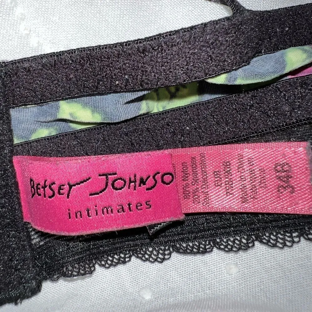 Betsey Johnson black flirty bra with floral design ( so Betsey ) ! Padded - Image 6