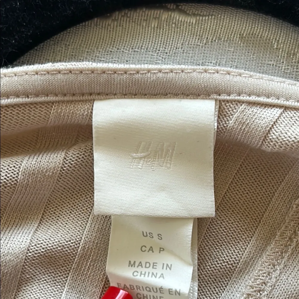 H&M Beige Ribbed Long Sleeve Blouse - Image 5