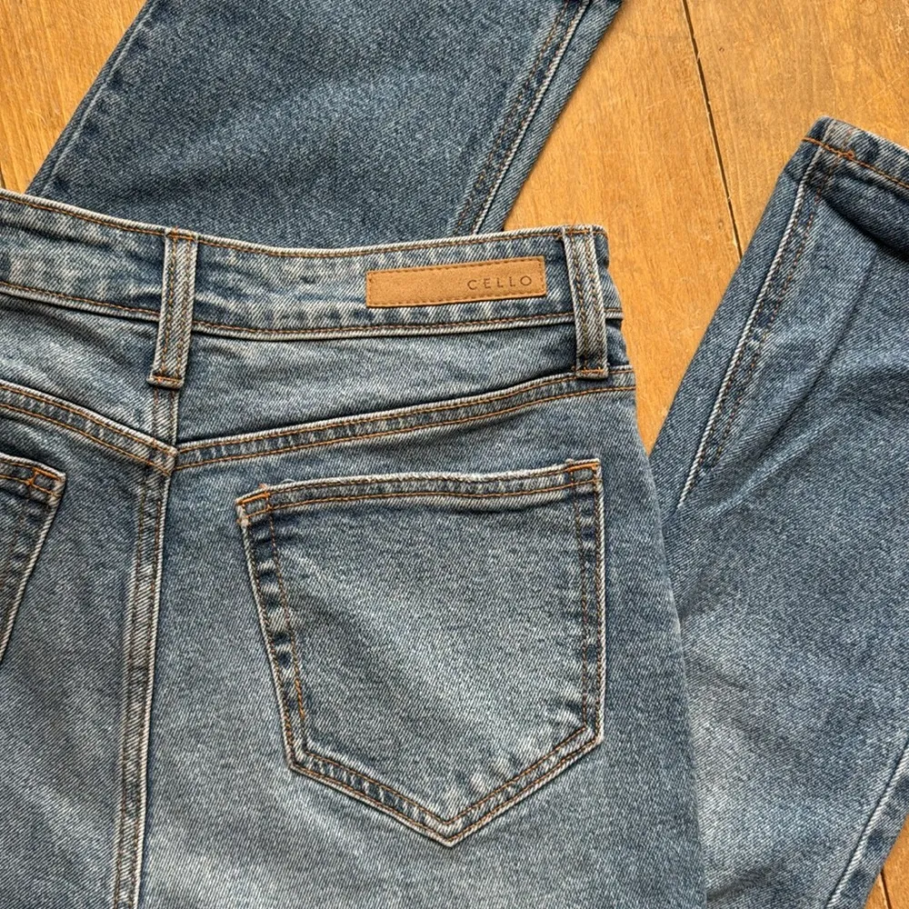 Cello High Waisted Cropped Classic Blue Denim Jeans 7 - Image 6