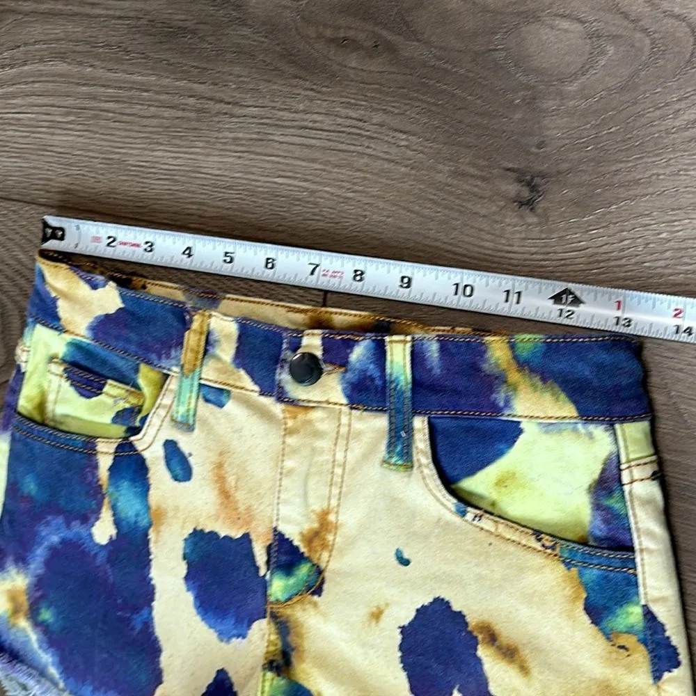 NWOT Joe's Jeans Supernova Yellow Blue Tie Dye Cut Off Stretch Jean Shorts 25‎ - Image 7