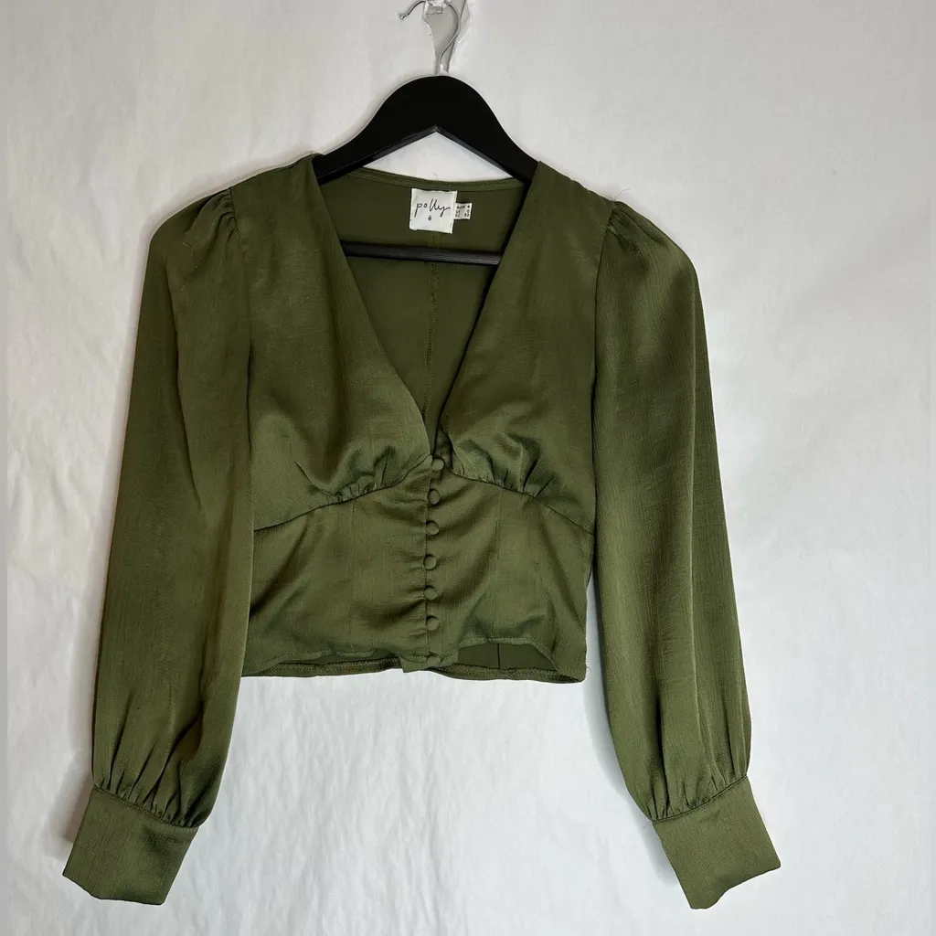 Princess Polly the Tyne Top in Khaki Olive Green Size US 0 Button  V-Neck - Image 2