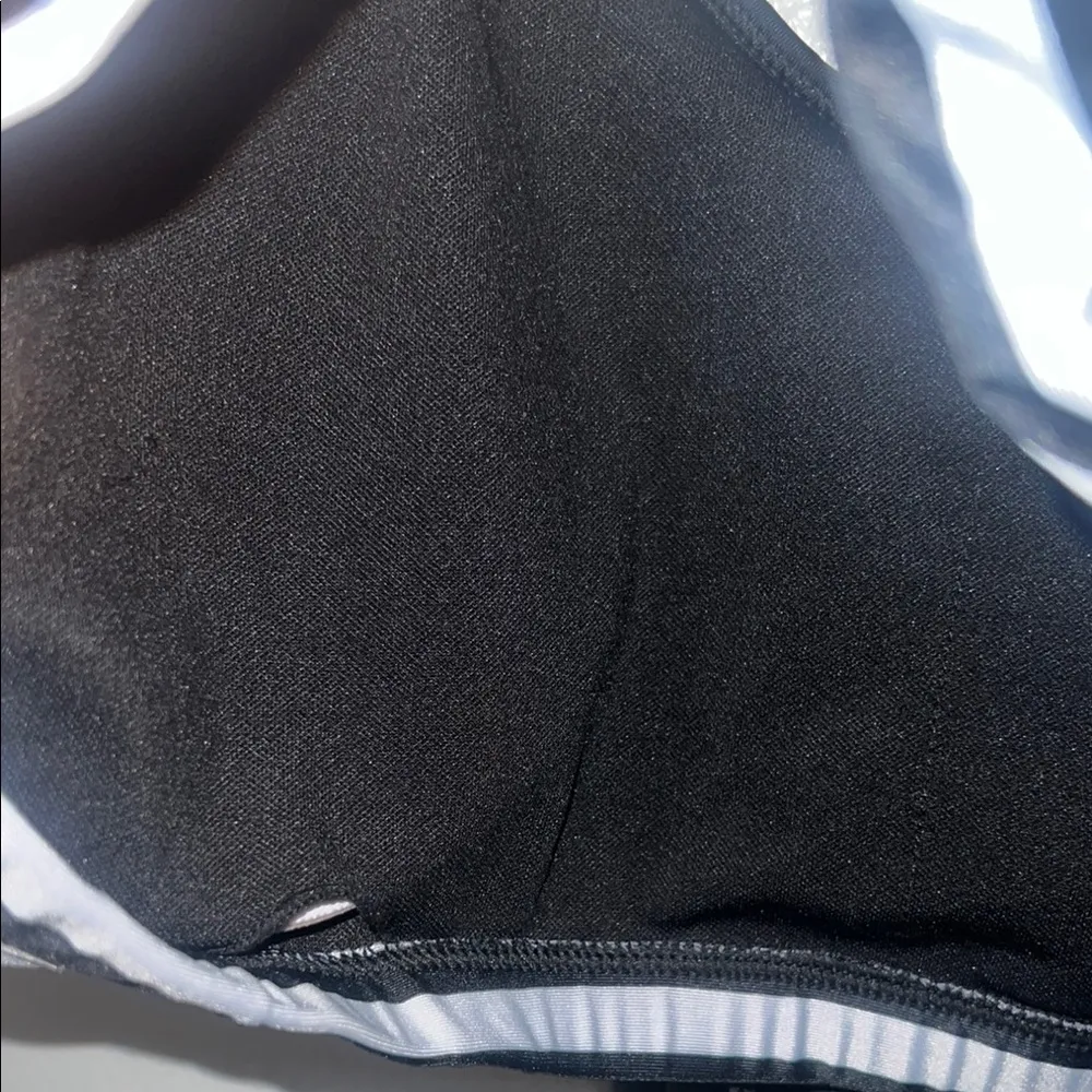 Chic Black and White Striped Tankini sporty swimsuit bikini top - Image 7