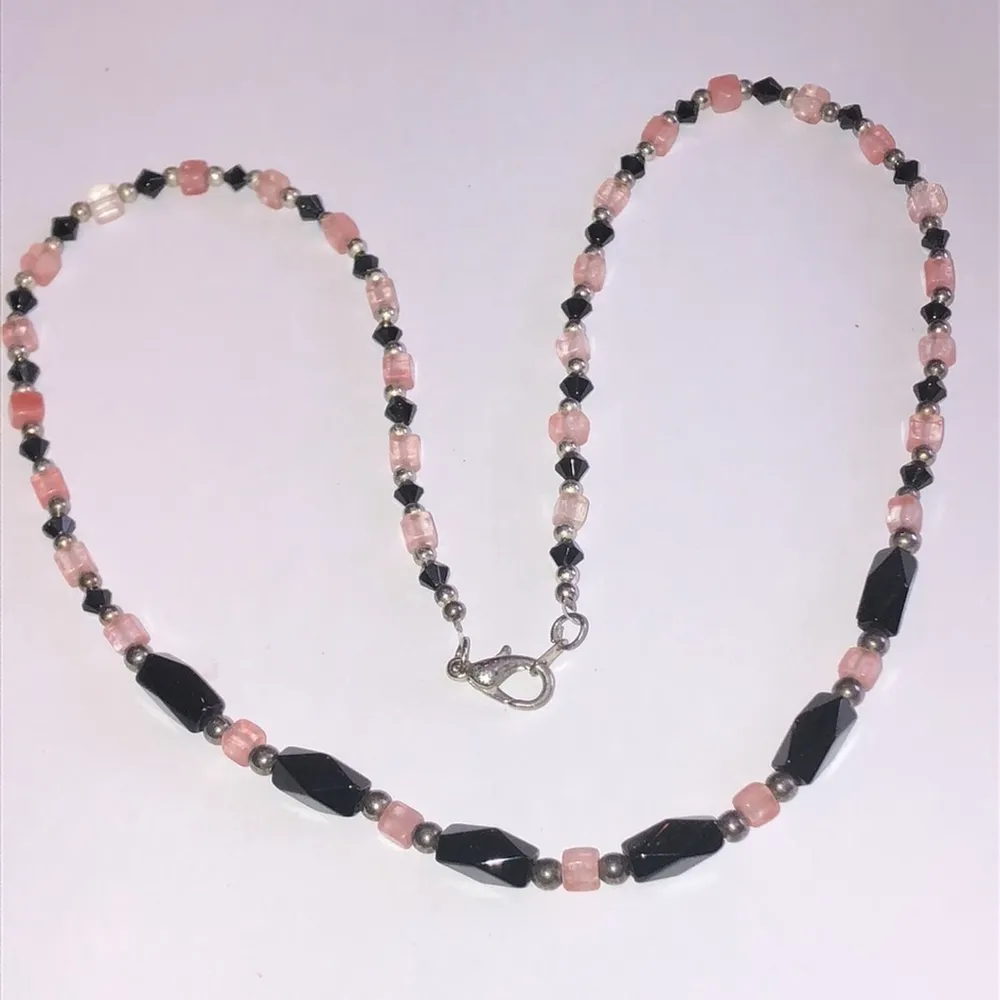 Pink Rose Quartz? Black Beaded Boho Classic Necklace - Image 2