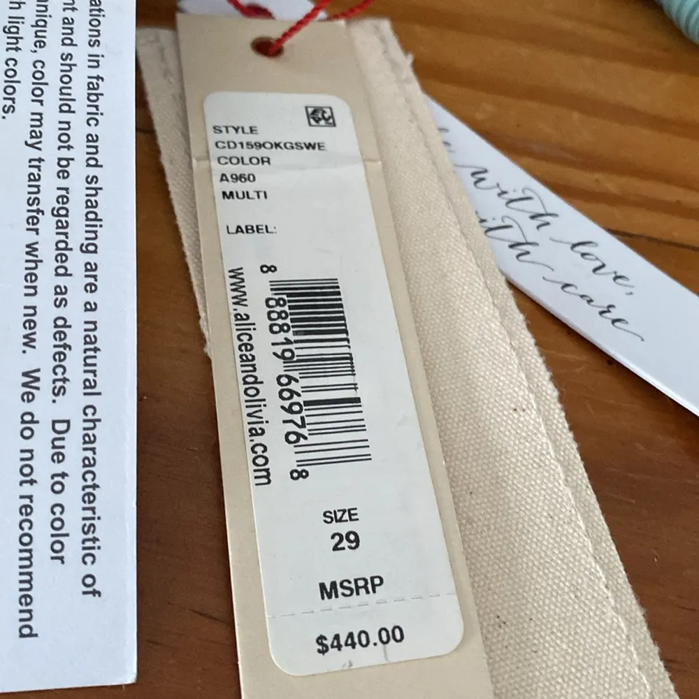 Alice & Olivia AO LA Amazing Embroidered Floral Jeans 29 high rise cropped - Image 5