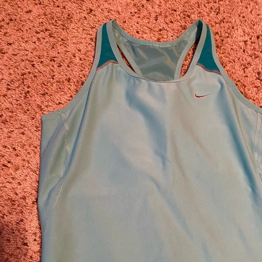 Nike Sports Tank Top - Image 4