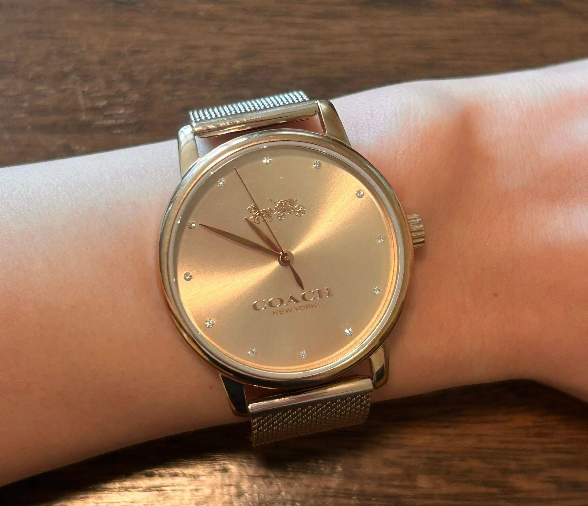 Women's Watch - Image 4