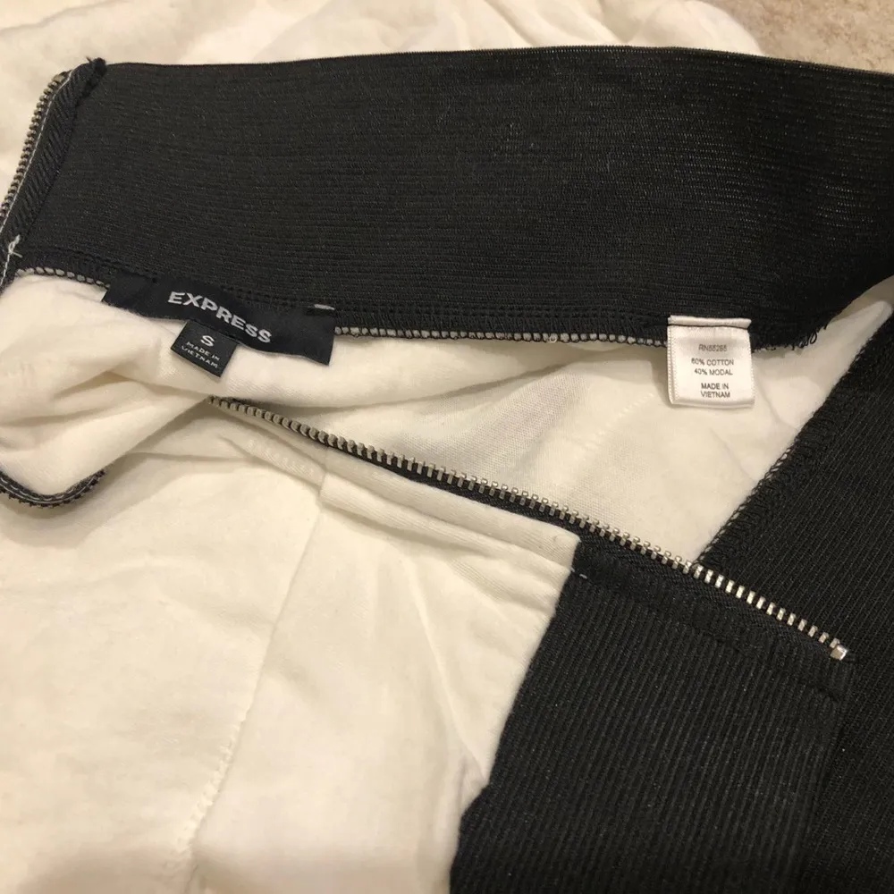 Express ruffle tiered stretch mini skirt white - Image 5