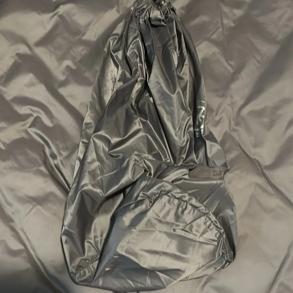 Quilted Puffer Jacket (Packable) Color: Silver Size M NWT - Image 7