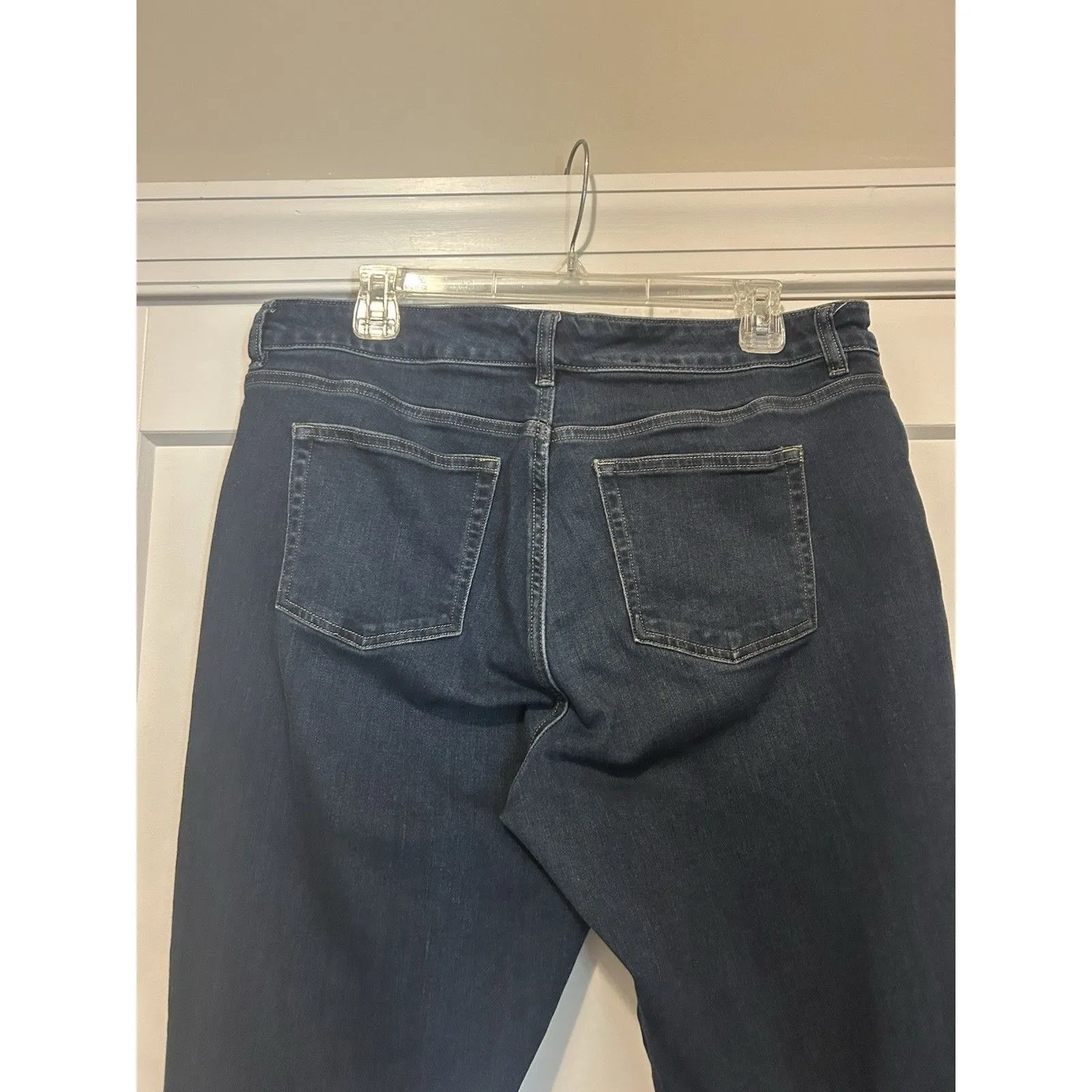 CHAPS  Womens Size 14 Blue Denim Capri Pants Stretch Shaping Modest Plus Size - Image 5