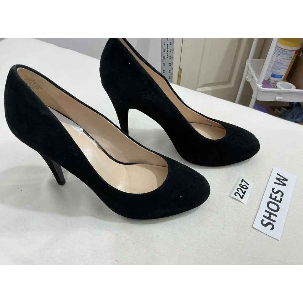Womans Nine West Swankyo Black Suede Slip On Stiletto Pumps Size 9.5 M - Image 2