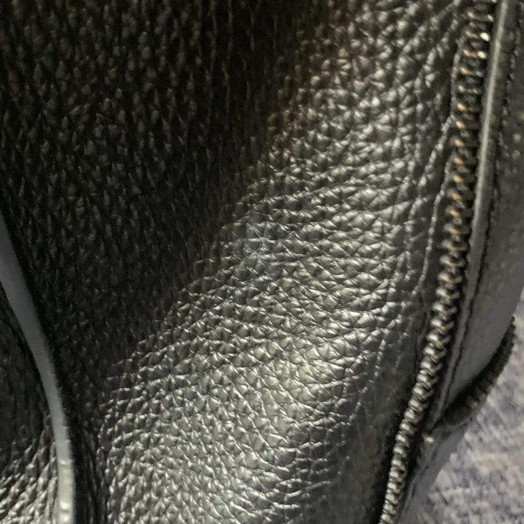 100% Pebbled Leather Botkier Large Tote Handbag with Zipper Accents Snap Pocket - Image 8