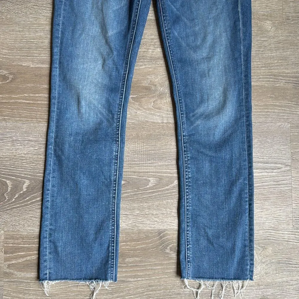 MOTHER Dazzler Straight Leg Ankle Jeans in Birds Of Paradise 25 Blue - Image 7