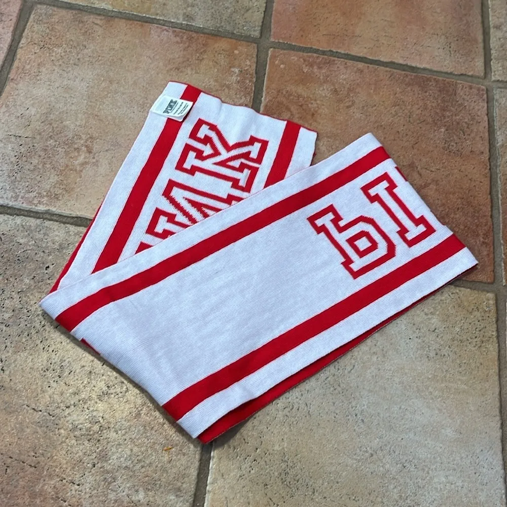 PINK BY VICTORIAS SECRET REVERSIBLE SCARF - Image 3