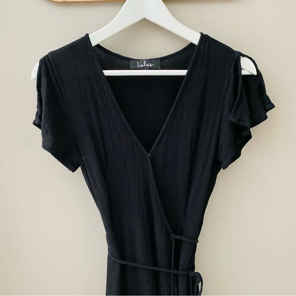 Lulus Long Wrap Dress Black Sz Small - Image 2