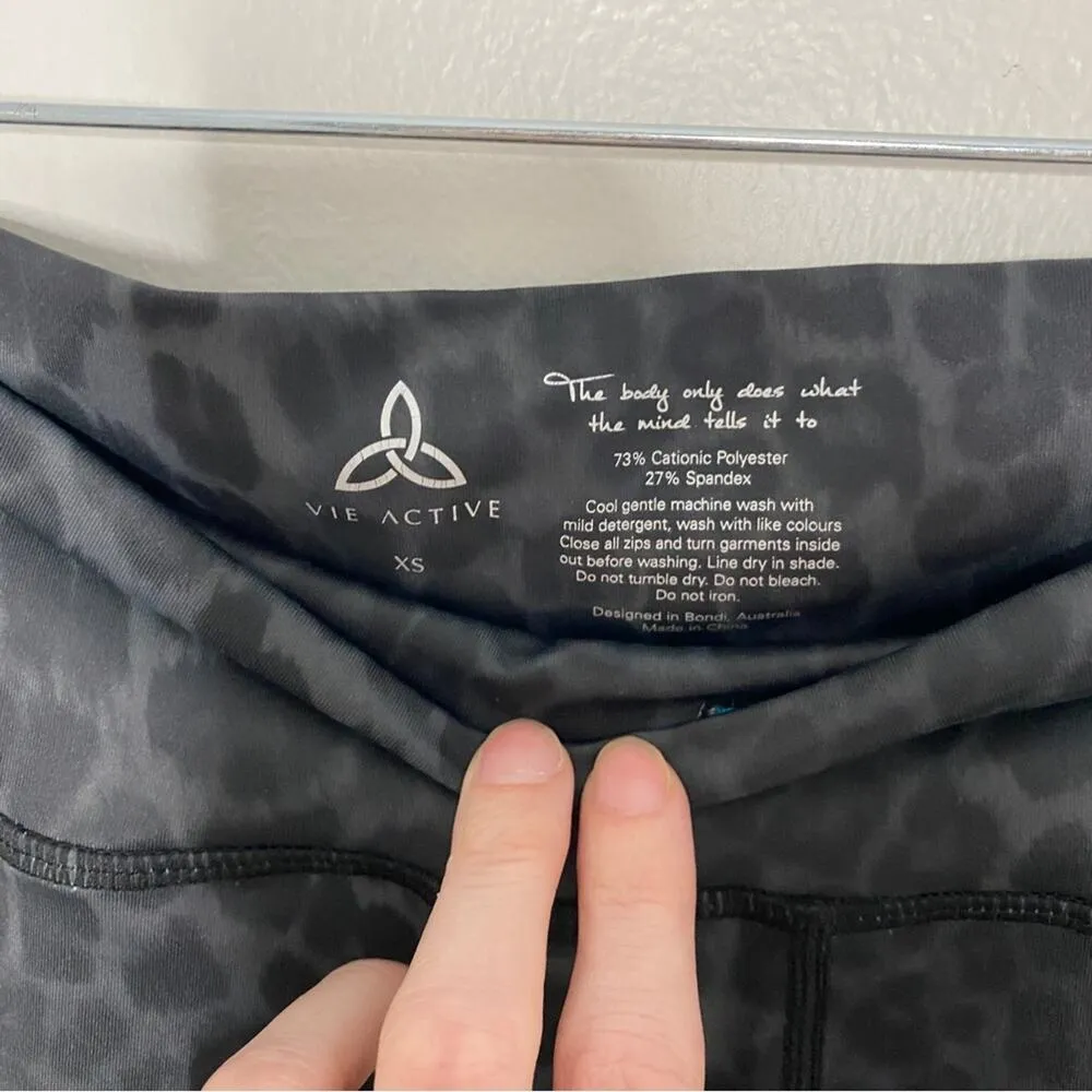 Vie Active Black Gray Leopard Animal Print Full - Image 4