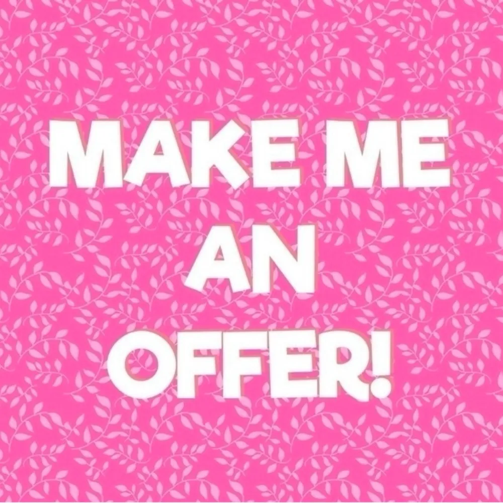 Olivia Blu  Pink Cold Shoulder Ribbed Short Sleeve Silver Accents Top Size Medium - Image 8